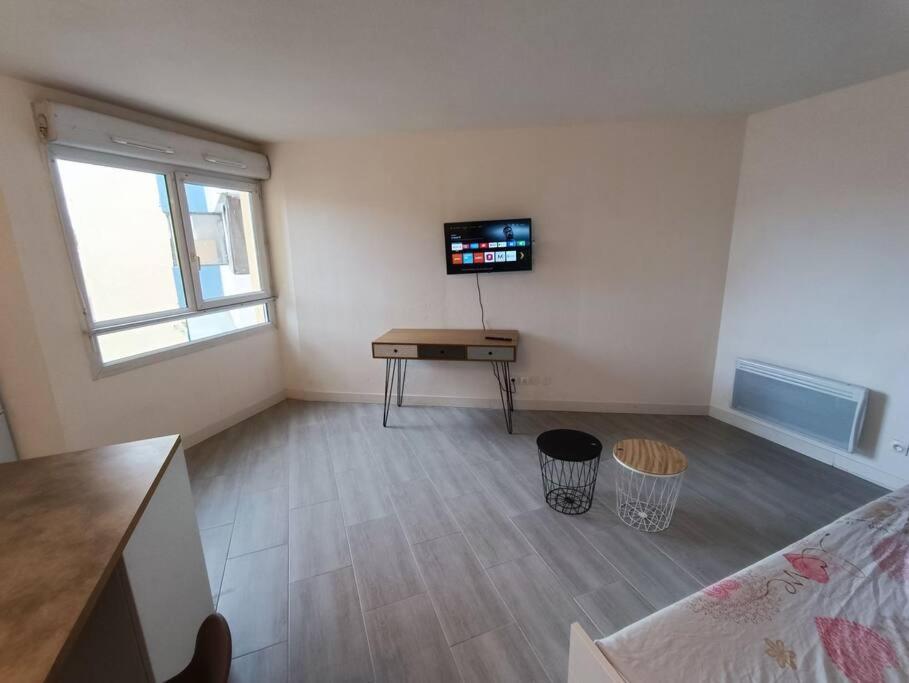 Apartment Equipe 2 A 4 Couchages St Charles